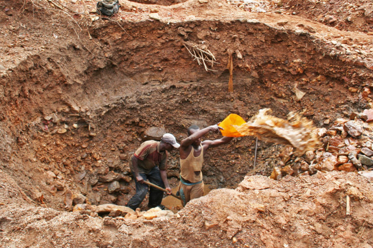 Artisanal miners in Rubaya area, DRC.
