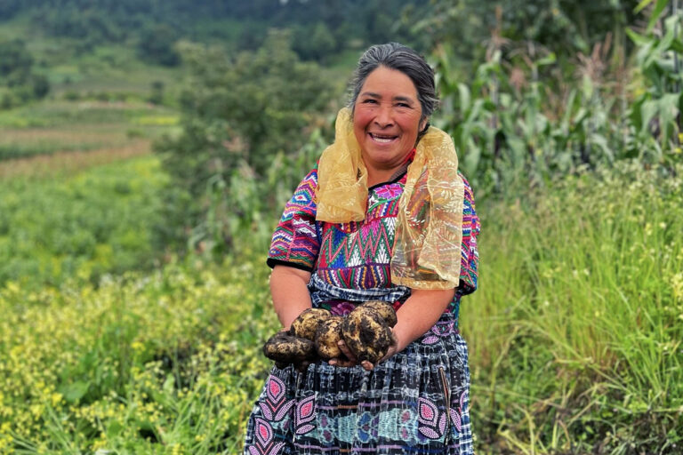 Florinda Dominga Par is an active participant in the agroecological and artisanal market