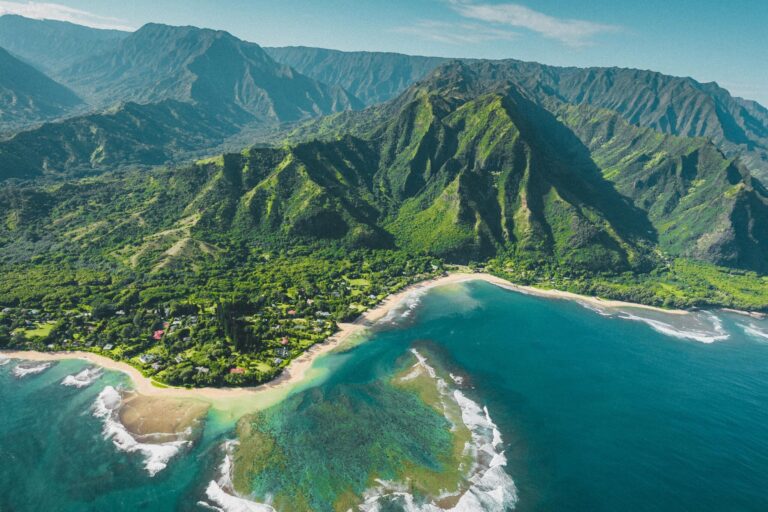 Kauai, Hawaii, USA. Image by Karsten Winegeart via Unsplash.